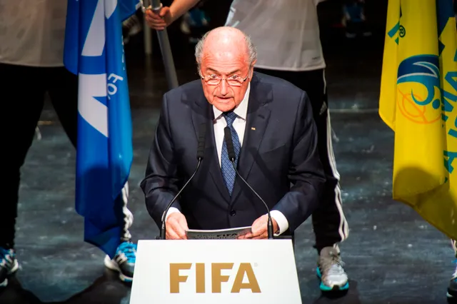 Blatter erkent gemaakte fouten bij toewijzing WK 2022 aan Qatar