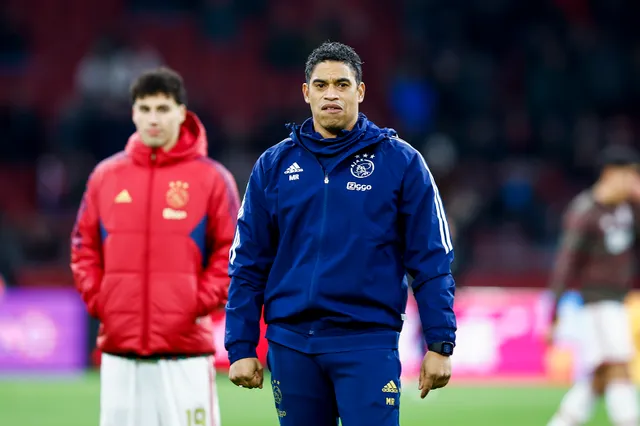 Ajax moet op zoek naar nieuwe assistent-trainer | Reiziger trekt deur achter zich dicht in Amsterdam