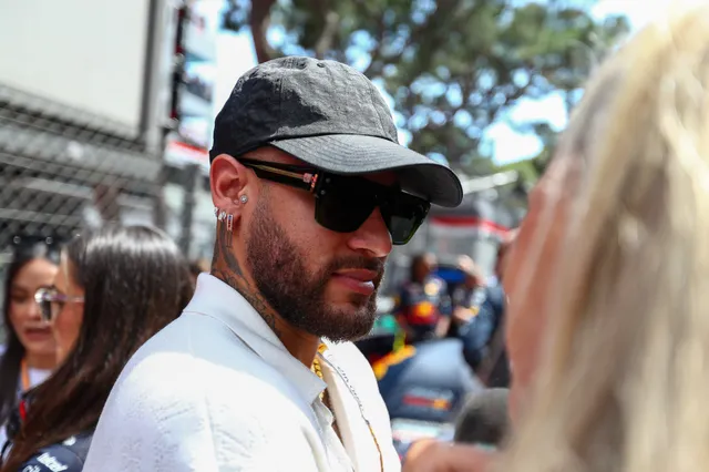 'Franse politie wantrouwt recordtransfer Neymar'