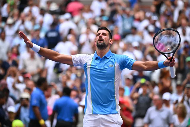 Djokovic duidelijk te sterk voor Alcaraz in vermakelijke pot: 'Een van de beste wedstrijden van het jaar'