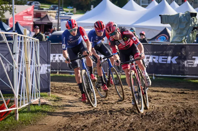 Ganzen zorgen voor merkwaardige veldrit: 'Ik reed bijna over Kwik, Kwek en Kwak heen'