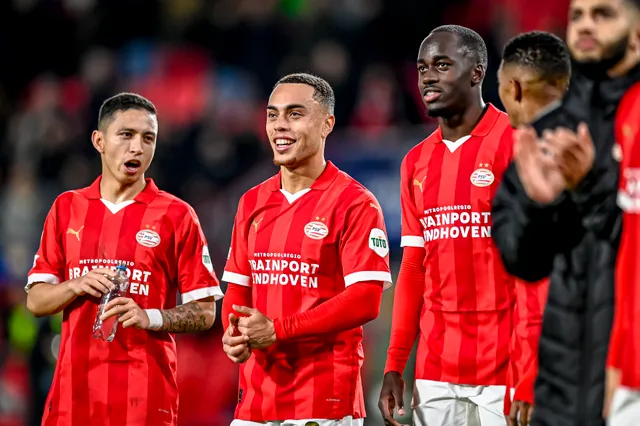 PSV bekroont droomseizoen door grens van honderd doelpunten te beslechten