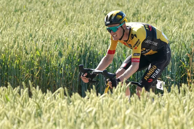 Opnieuw drama voor Visma | Lease a Bike: valpartij kost Van Baarle en Kruiswijk de Tour de France