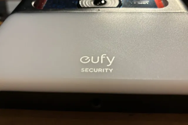 Eufy Security Solar Wall Light Cam S120 Review Licht in de duisternis?