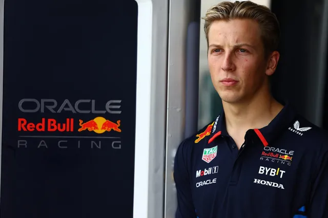 Red Bull-talent prijst Max Verstappen: "Enige die mij echt advies gaf"