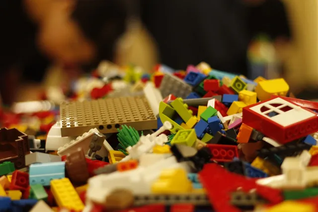 LEGO-fan maakt prachtig model van Amsterdam