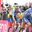 Romain Bardet pierde sus opciones de podium en el Giro de Italia tras dos días de montaña: "Ha sido un día duro"