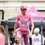 La UCI se echa atrás en las amenazas de descalificación a Pogacar del Giro de Italia y le permitirá correr con el culotte morado