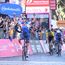 Tim Merlier mantiene su excelente estado de forma del Giro de Italia ganando una carrera de gravel en Dinamarca