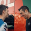 VÍDEO: Julian Alaphilippe oferece presente especial a Mirco Maestri depois da fuga na 12ª etapa da Volta a Itália