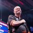 "He took three-quarters of the room and the other part was for me" - Co Stompé and Raymond van Barneveld reminisce about their days rooming together