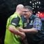 Speelschema zaterdagavond op EK Darts 2024 met kraker tussen Michael van Gerwen en Gary Anderson