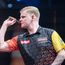 Mike de Decker laat grote voorsprong glippen en is uitgeschakeld op Flanders Darts Trophy