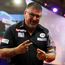 Gary Anderson gooit negendarter tijdens Players Championship 24