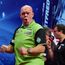 Michael van Gerwen verslaat Ross Smith en zorgt voor Nederlandse finale op Hungarian Darts Trophy