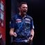 Luke Humphries verslaat Luke Littler en is kwartfinalist op Swiss Darts Trophy