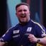 Luke Littler verplettert Nathan Aspinall met 110,43 (!) Czech Darts Open recordgemiddelde