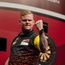 Mike de Decker wint ruim op EK Darts; Luke Humphries overtuigend ronde verder