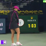 (VIDEO) Iga Swiatek wirft Schläger auf den Boden und erhält Verwarnung bei frustrierender Niederlage gegen Anna Kalinskaya in Dubai