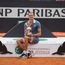 (VIDEO) Alexander Zverev scherzt nach seinem zweiten Titel bei den Rom Open im Foro Italico mit dem Publikum :  "Hallo, mein Name ist Jannik"