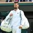 Novak Djokovic bittet Fan während des knappen Sieges gegen Jacob Fearnley in Wimbledon zu gehen