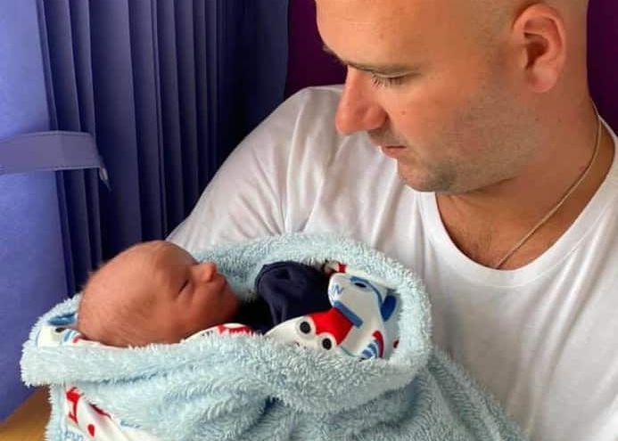 rob-cross-2025-wife-net-worth-tattoos-smoking-body-facts-taddlr
