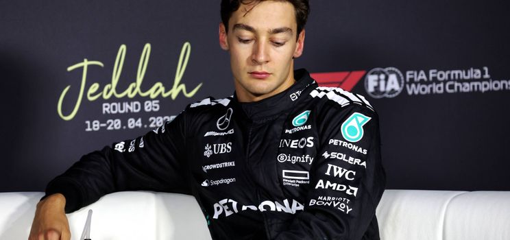Avec Kimi Antonelli comme futur prospect pour Mercedes, Russell pourrait bouger si le directeur de l'équipe Toto Wolff recrute Verstappen