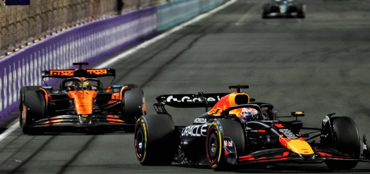 Max Verstappen and Oscar Piastri in Jeddah