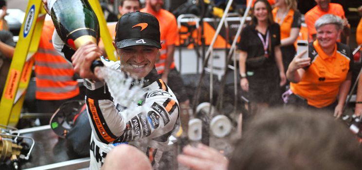 Formula 1 World Championship 2025, Round 8, Monaco Grand Prix, Circuit de Monaco, Monte Carlo, Monaco, Sunday 25 May 2025 - Race winner Lando Norris (GBR) McLaren celebrates with the team.