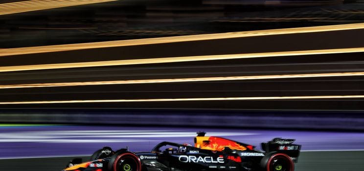 max verstappen rb21 jeddah