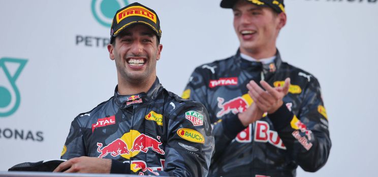 Daniel Ricciardo fue el compañero de equipo más exitoso de Max Verstappen en Red Bull Racing. En 2016, terminaron primero y segundo en el GP de Malasia.