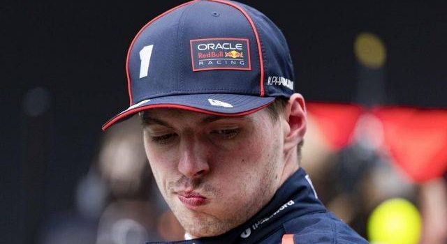Verstappen a également reçu trois points de pénalité pour l'incident, ce qui signifie qu'il est à 12, à seulement un d'une interdiction de course.