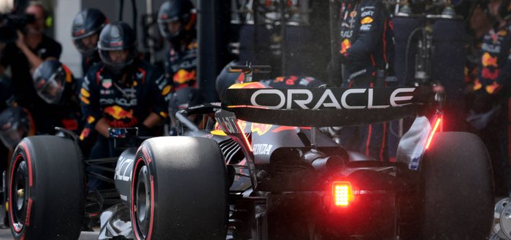 Max Verstappen lors de l'un de ses arrêts aux stands lors du Grand Prix d'Espagne