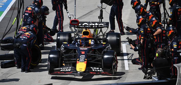 Max Verstappen s'est tenu hors des ennuis, contrairement à Oscar Piastri et Lando Norris, s'assurant que la menace d'un point de pénalité et d'une interdiction de course était annulée