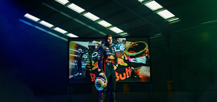 max-verstappen-helm-brazilië-2025-18