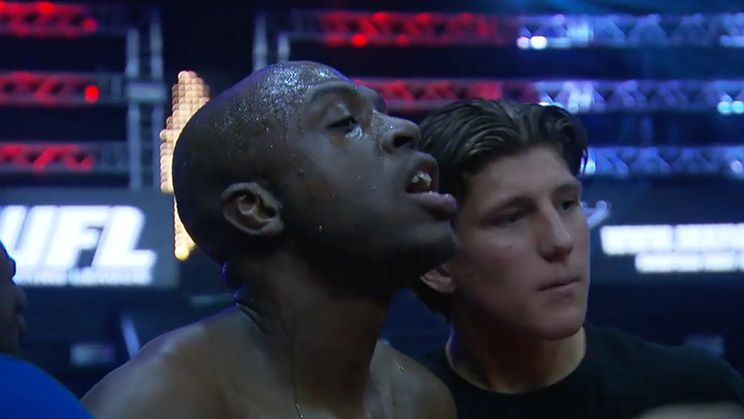 Steven Brunswijk keihard knock out gemept tijdens Boxing Influencers