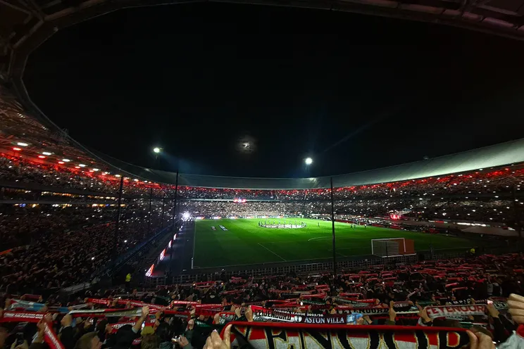 Fotoverslag Feyenoord - Aston Villa online