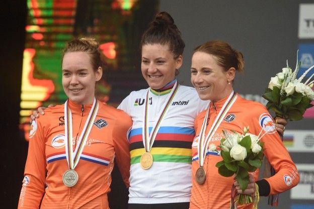 Van Vleuten ziet Dygert als grote favoriet voor tijdrit op de Olympische Spelen