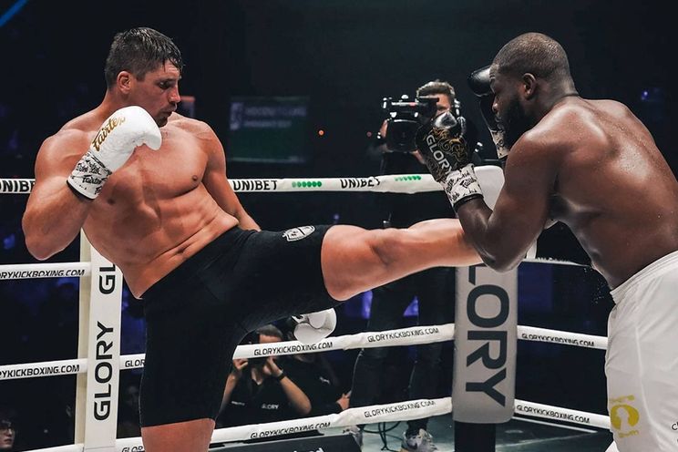 Jamal Ben Saddik confronteert Rico Verhoeven live! 'Eerst langs mij'