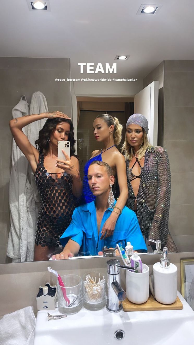 Oeps: Jaimie Vaes vergeet 'verdacht voorwerp' weg te halen op foto op Social Media