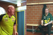 Deze beelden van Michael van Gerwen en Simon Whitlock in kleedkamer gaan viral