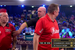 VIDEO: Moment tussen Van Gerwen en Peter Wright op Duits promotoernooi na het WK