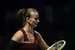 Bicampeã de Grand Slams, Barbora Krejcikova, enfrenta novo revés por lesão, terminando sua participação no Open da China