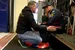 Vader van Hamilton ontvangt lof voor moment met Jos Verstappen: 'Dat vergt lef, hè?'