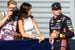 Ondertussen in F1 | Kelly Piquet deelt emotionele plaatjes na zege Verstappen