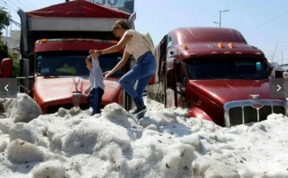 fireshot capture 384 freak hail storm strikes mexican city https newsyahoo com freak hail 584x361