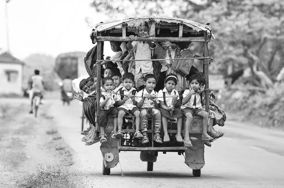 spectaculaire routens naar school 15 584x386
