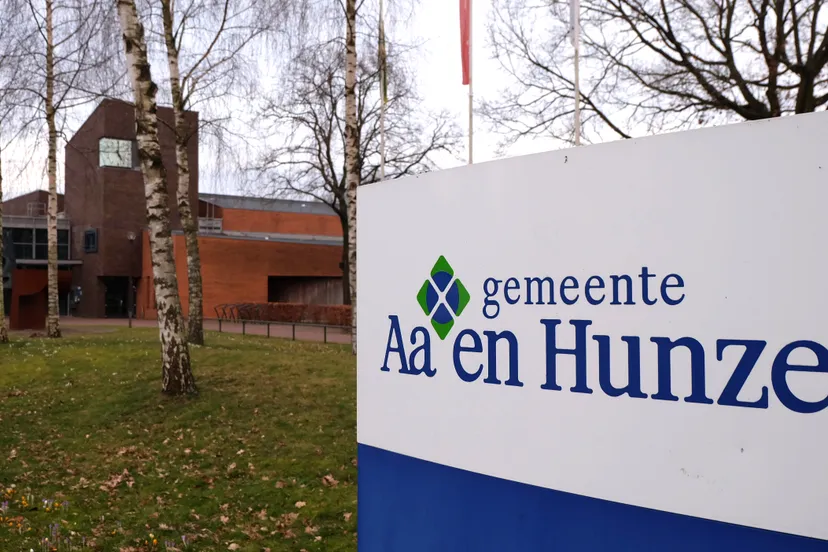 gieten gemeentehuis aaenhunze