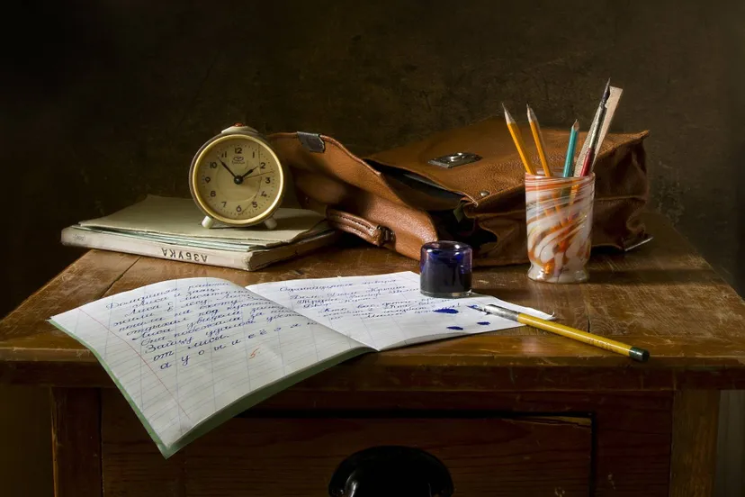 pixabay schrijfwedstrijdschool work g489b7ad53 1920