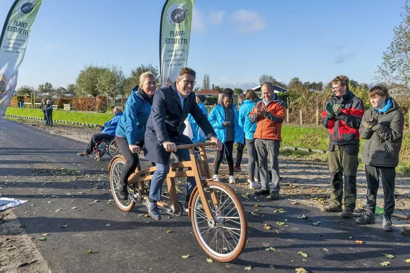 20221116 opening fietspad olympiaweg te beest en mulder jjfoto 1024x761 1